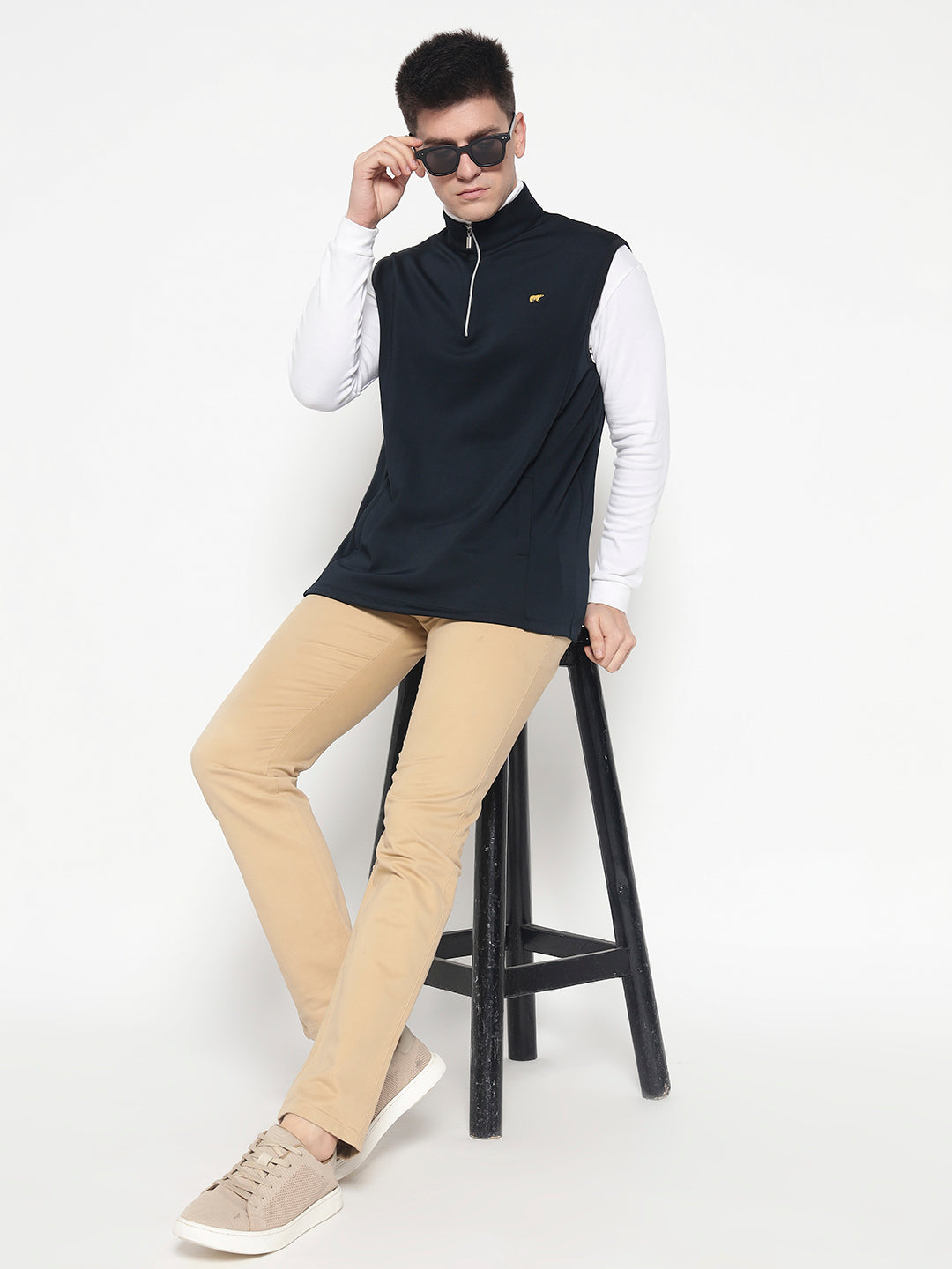 Men's Sleevless Tech Vest – Charcol Grey